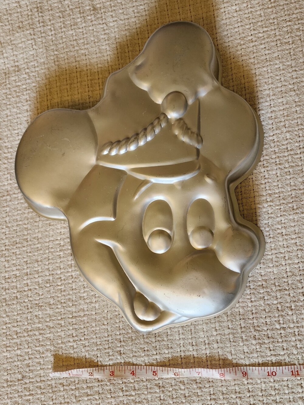 Wilton Vintage Mickey Mouse Cake Pan